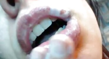 sex hentai 18+ Một cô gái nga có mối quan sex lon mup hệ với một Người Tây ban nha ở nước ngoài.