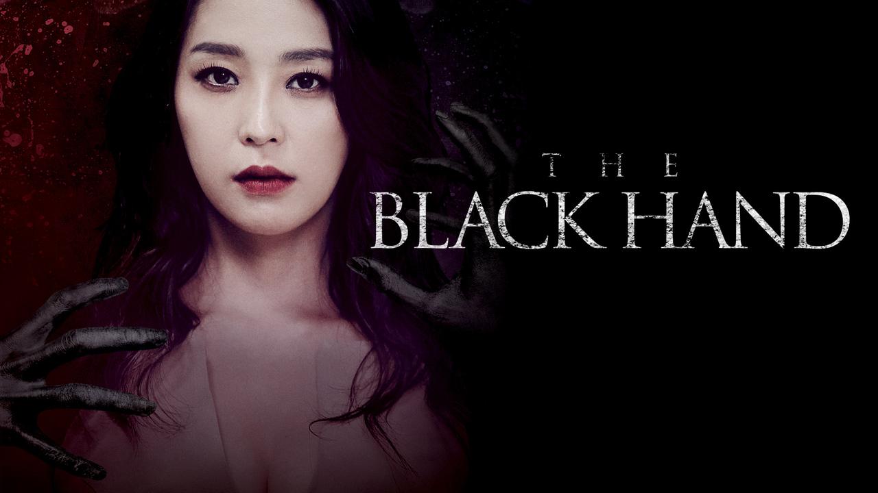 sex swinger Người vợ cùng cô bạn gái nện nhau ngay trước di ảnh của chồng